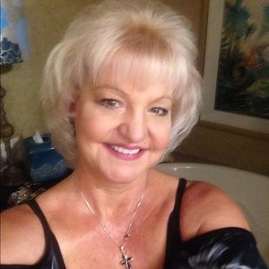 Meet your Posher, Anita
